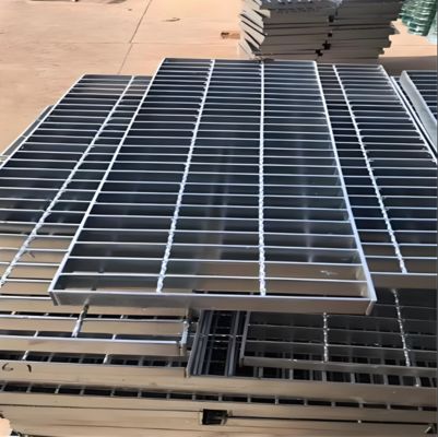 Industry Hot Dipped Galvanized Welded Metal Stair Steps Steel Grating