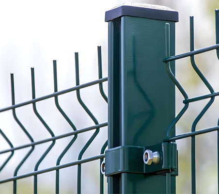 Easily Assembled Galvanized PVC Coated 3D Triangle Bend V Mesh Security Fence Panel 1.5M Height 50x200mm Hole System