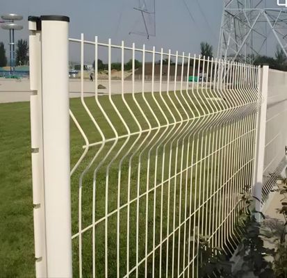 1.8M Pvc Rivestito V Curve Curve Wire Mesh Recinzione Giardino Recinzione 3D Esterno Con Peach Shape Post