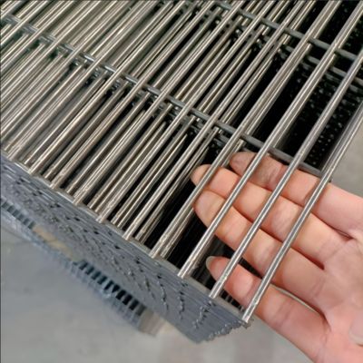 Hot Dip Galvanized High Security Metal Anti-Climbing Fence 